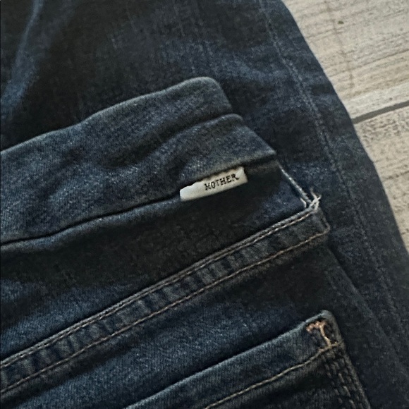 MOTHER Size 26 Looker Ankle Fray Jeans - Picture 6 of 7